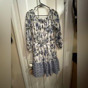 Dress blue white floral print